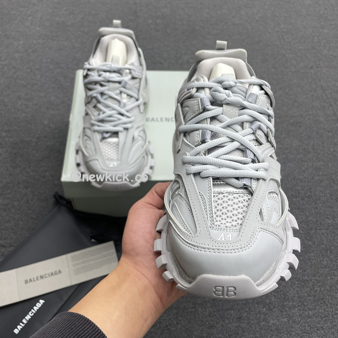 Balenciaga Track Light Grey W 542436w2la11203 (4) - newkick.cc