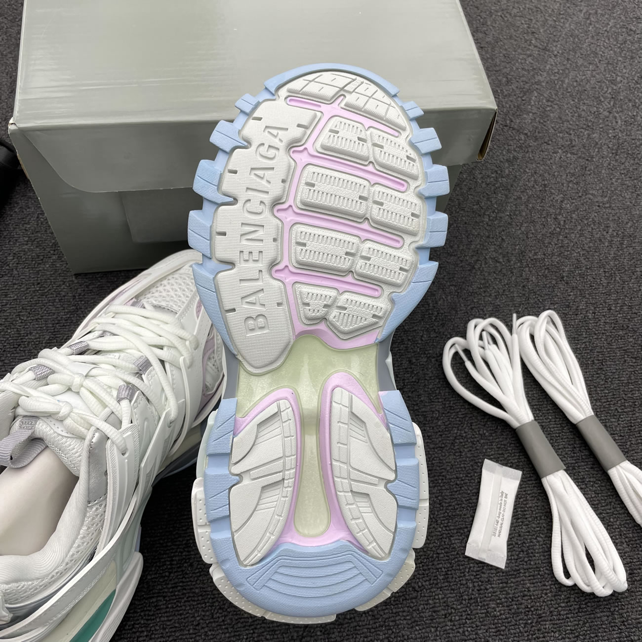 Balenciaga Track Pastel (w) 542436w3ac49045 (2) - newkick.cc