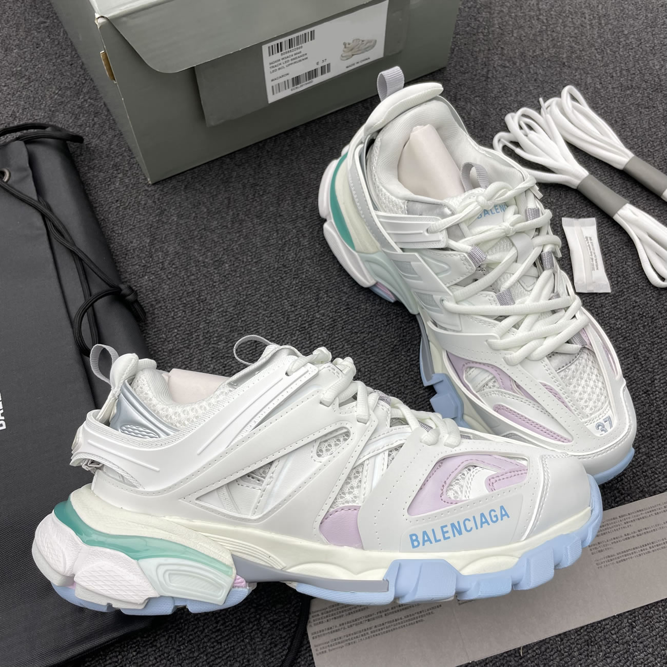 Balenciaga Track Pastel (w) 542436w3ac49045 (3) - newkick.cc