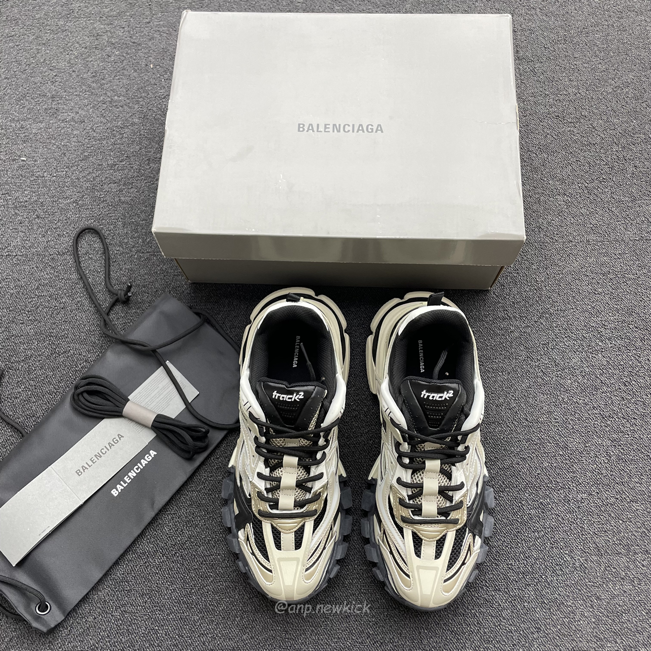 Balenciaga Track.2 Beige Black 568614w2gn38071 (10) - newkick.cc