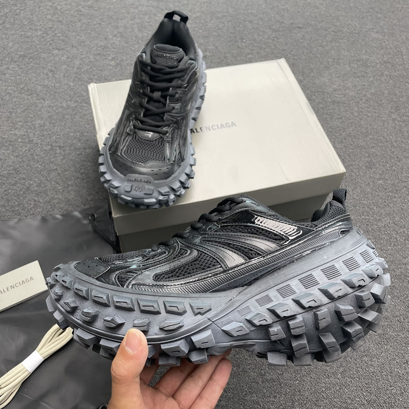 Balenciaga Defender Green Black Grey Navy Beige (16) - newkick.cc