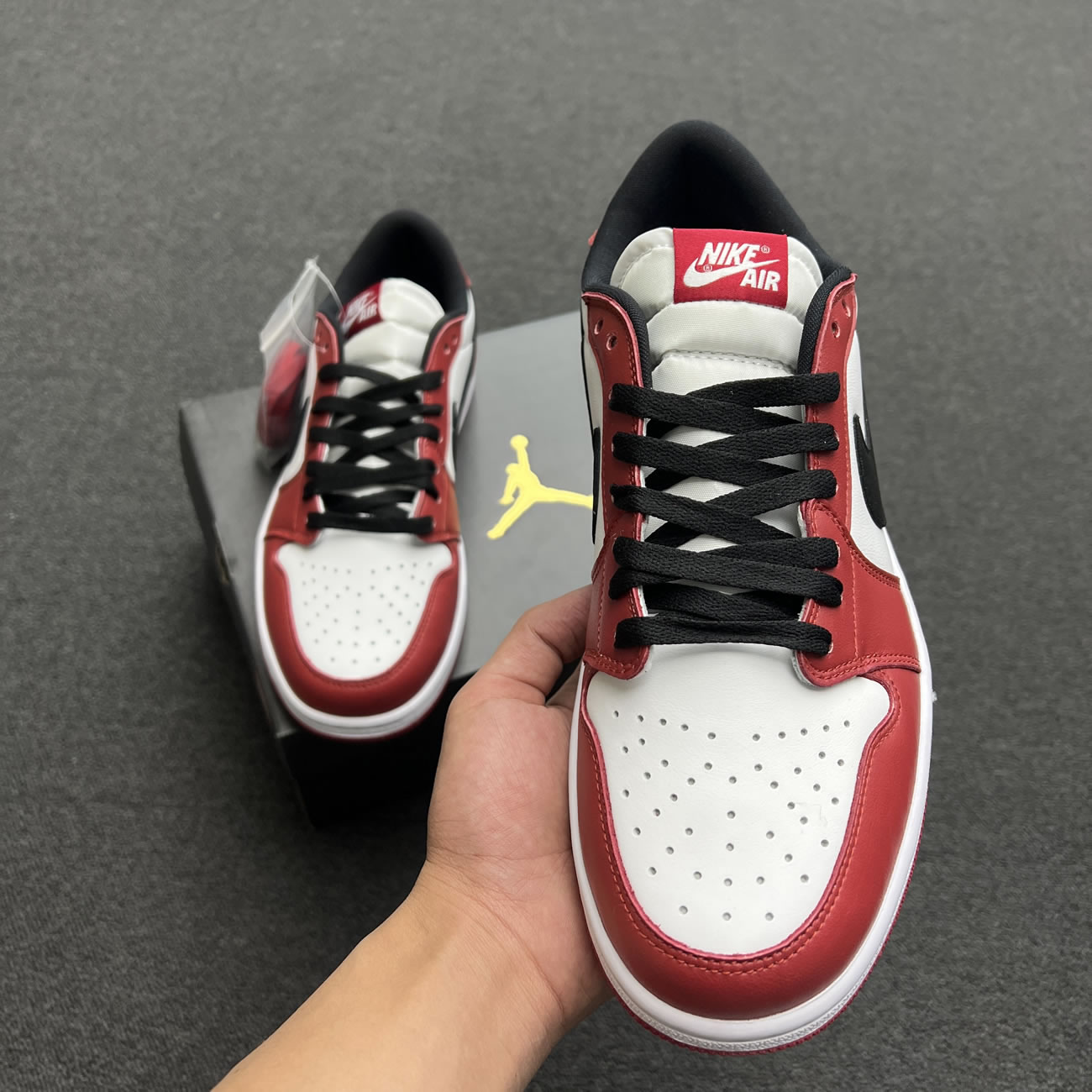 Jordan 1 Retro Low Chicago 2016 705329 600 (6) - newkick.cc