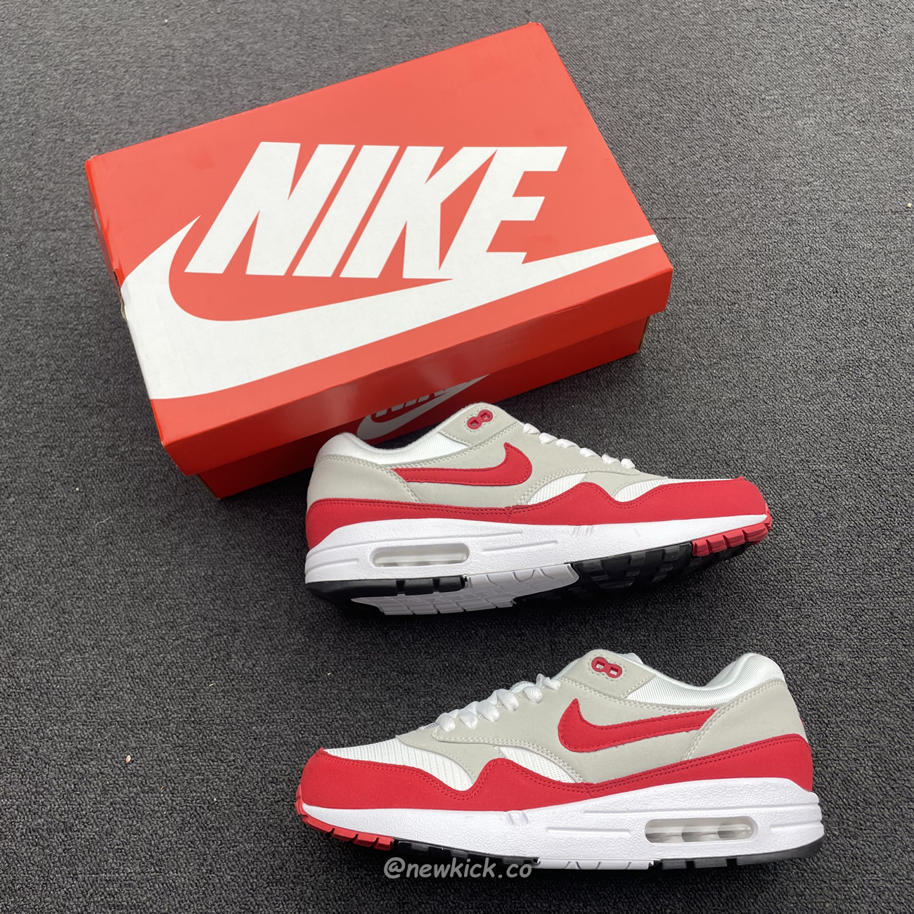 Nike Air Max 1 Anniversary Red 20172018 Restock Pair 908375 103(6) - newkick.cc