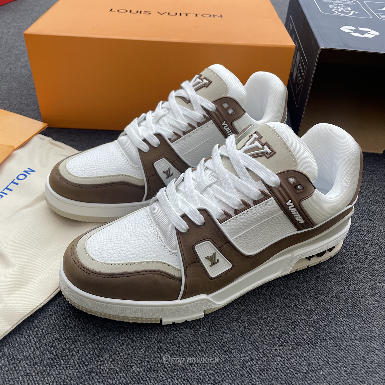 Louis Vuitton Lv Trainer White Brown Ag6u3amdbjn430 (3) - newkick.cc