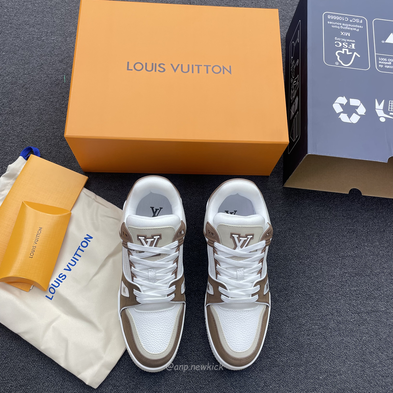 Louis Vuitton Lv Trainer White Brown Ag6u3amdbjn430 (4) - newkick.cc