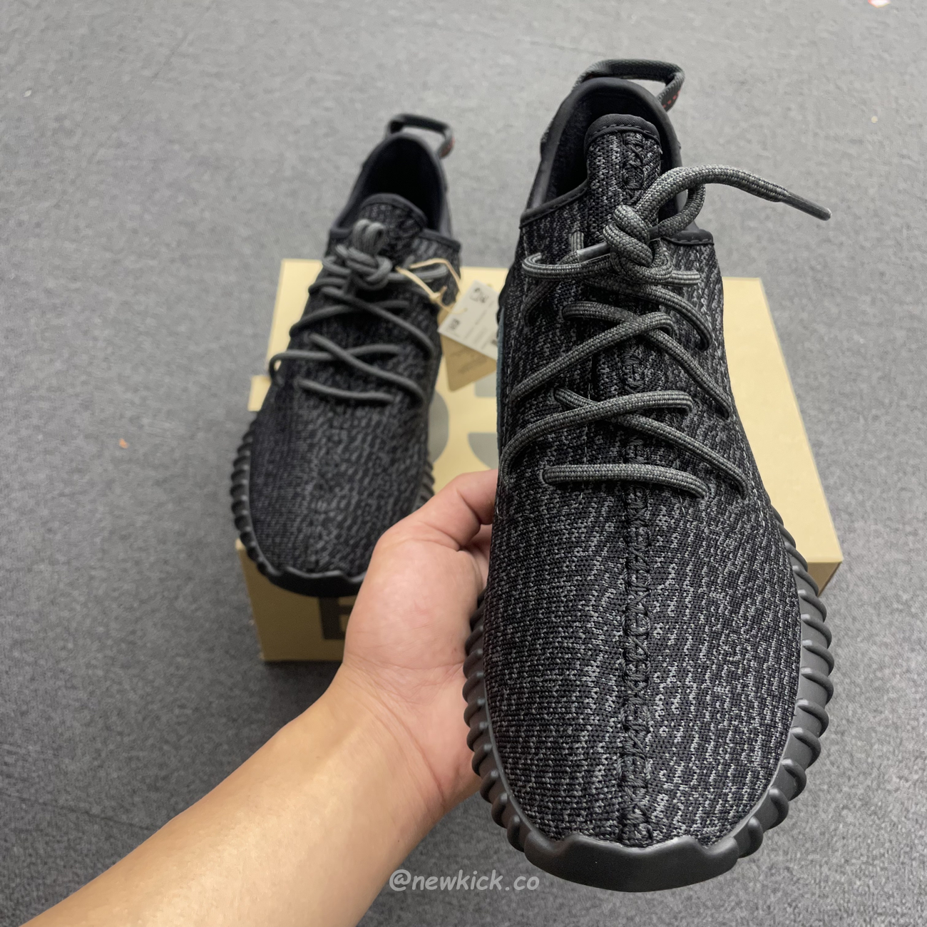 Adidas Yeezy Boost 350 Pirate Black Aq2659 (2) - newkick.cc