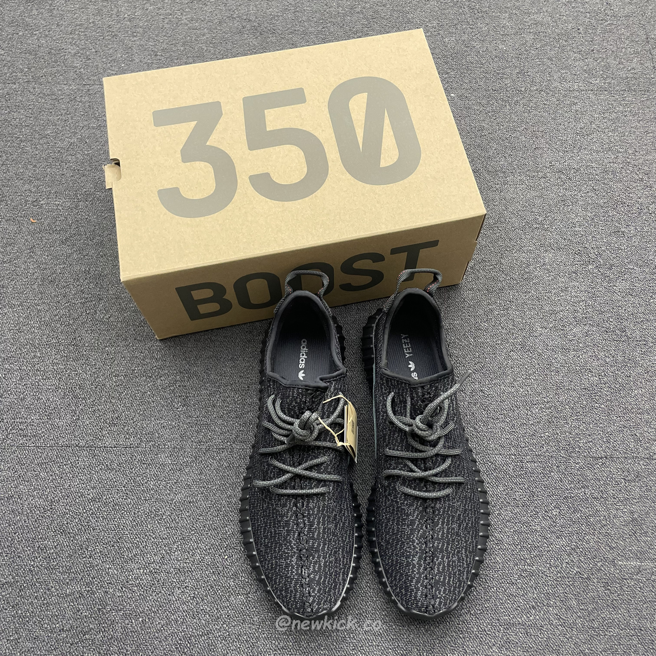 Adidas Yeezy Boost 350 Pirate Black Aq2659 (8) - newkick.cc