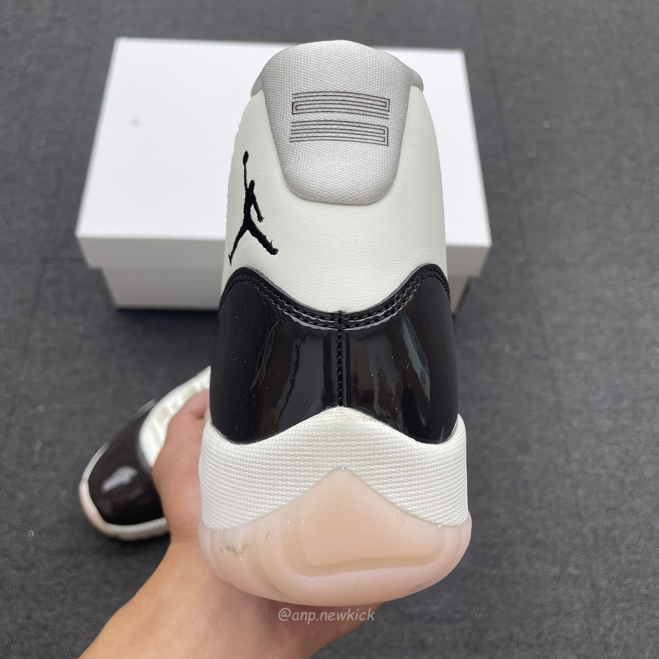 Air Jordan 11 Retro Neapolitan Ar0715 101 (9) - newkick.cc