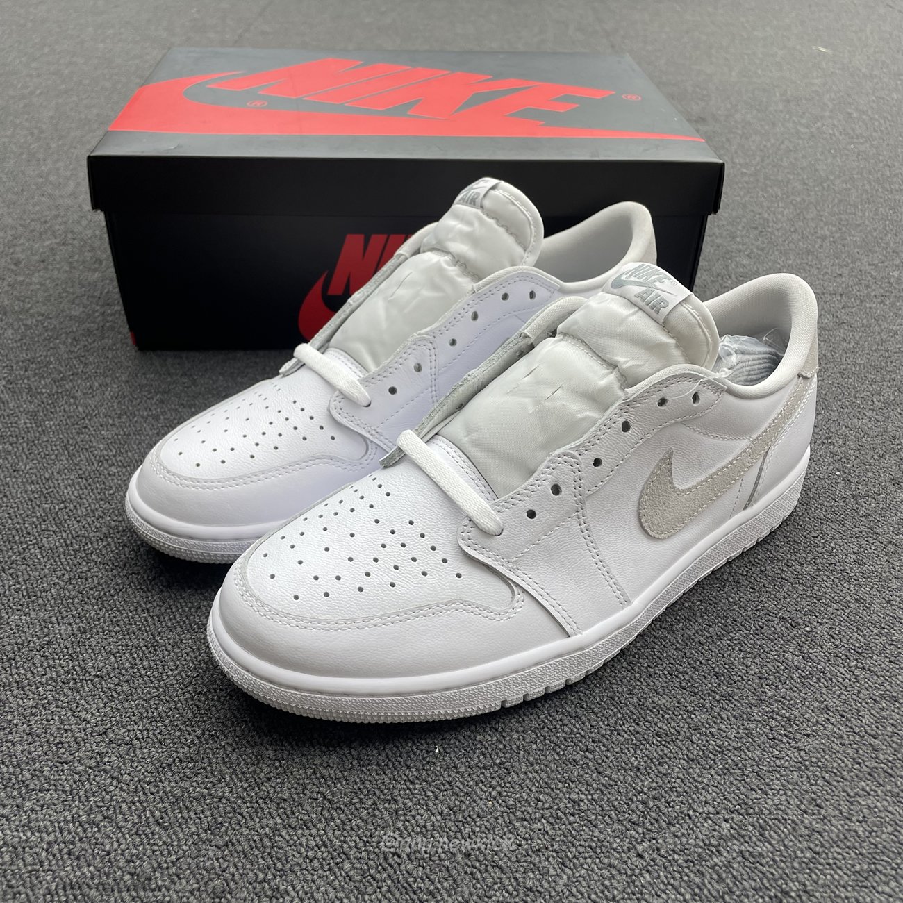 Air Jordan 1 Low Og Neutral Grey Cz0790 100 (2) - newkick.cc