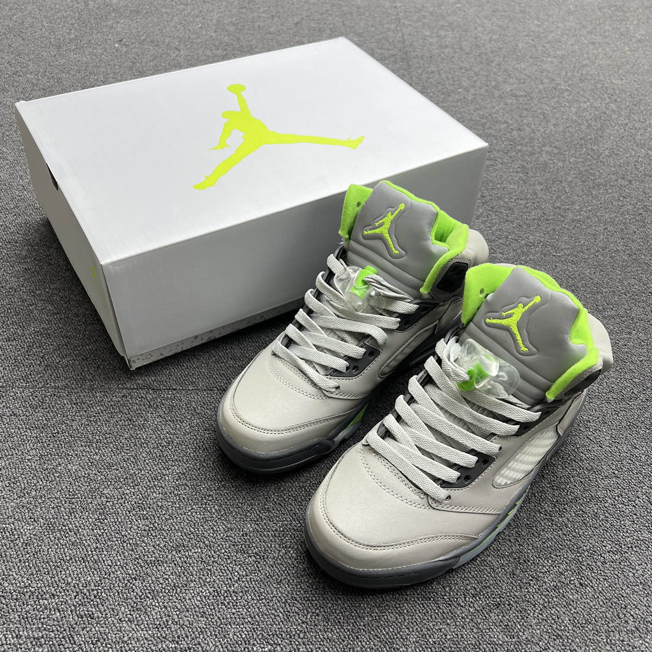 Air Jordan 5 Retro Green Bean 2022 Dm9014 003 (9) - newkick.cc