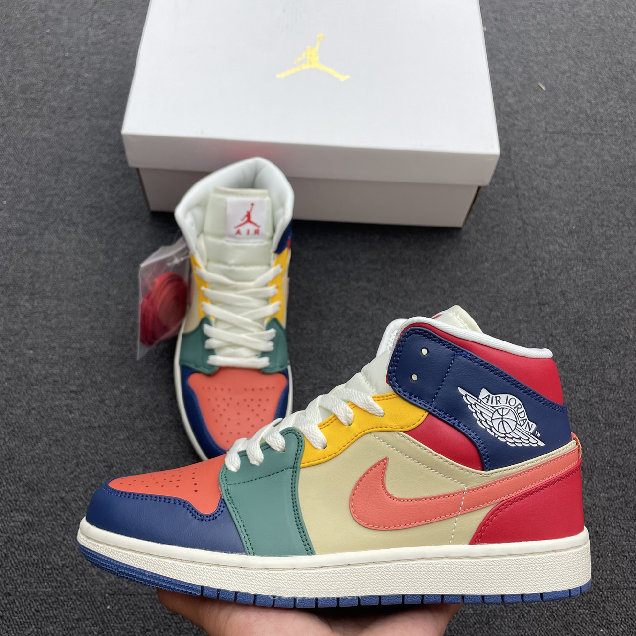 Air Jordan 1 Mid Se Multi Color Dn3738 400 (4) - newkick.cc