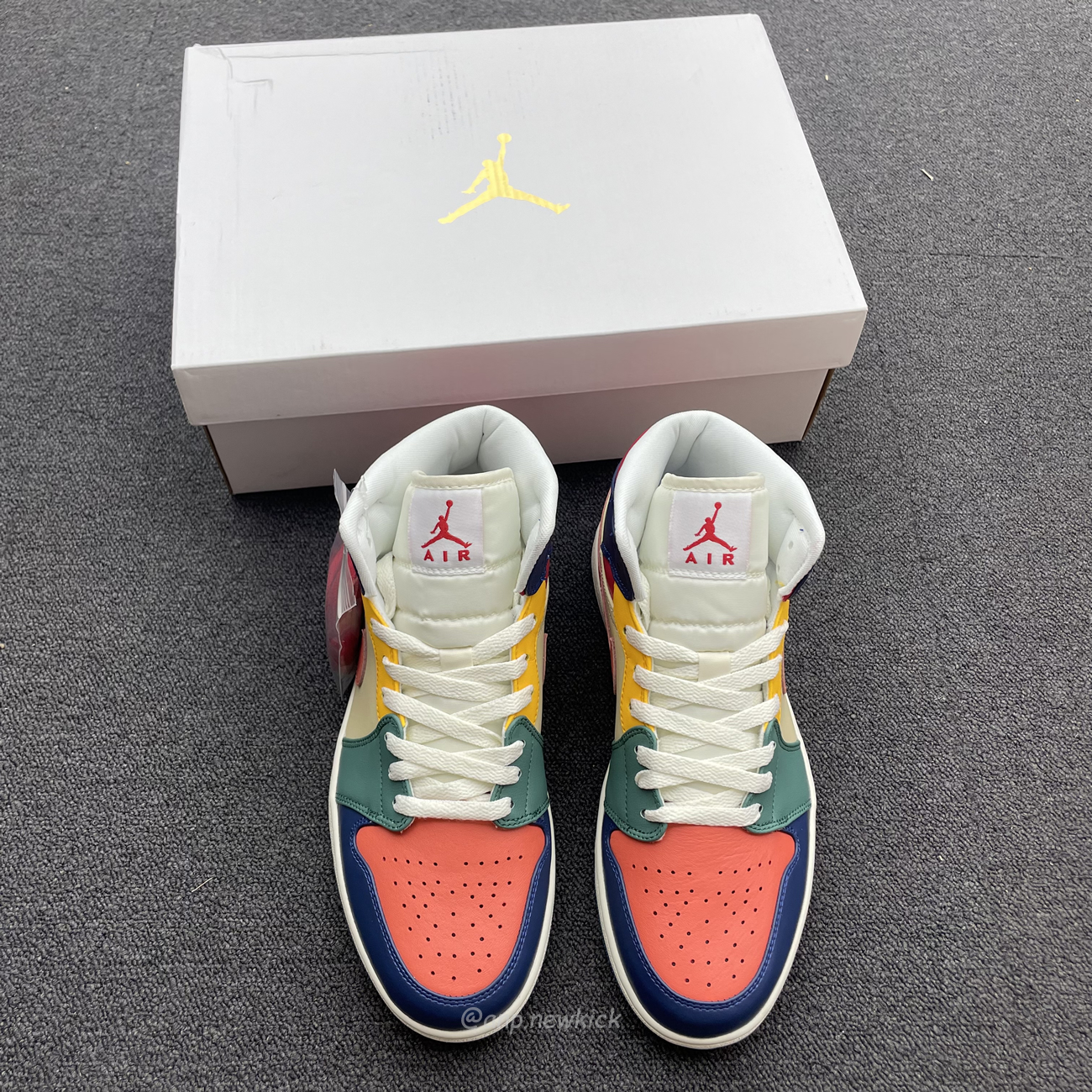 Air Jordan 1 Mid Se Multi Color Dn3738 400 (5) - newkick.cc