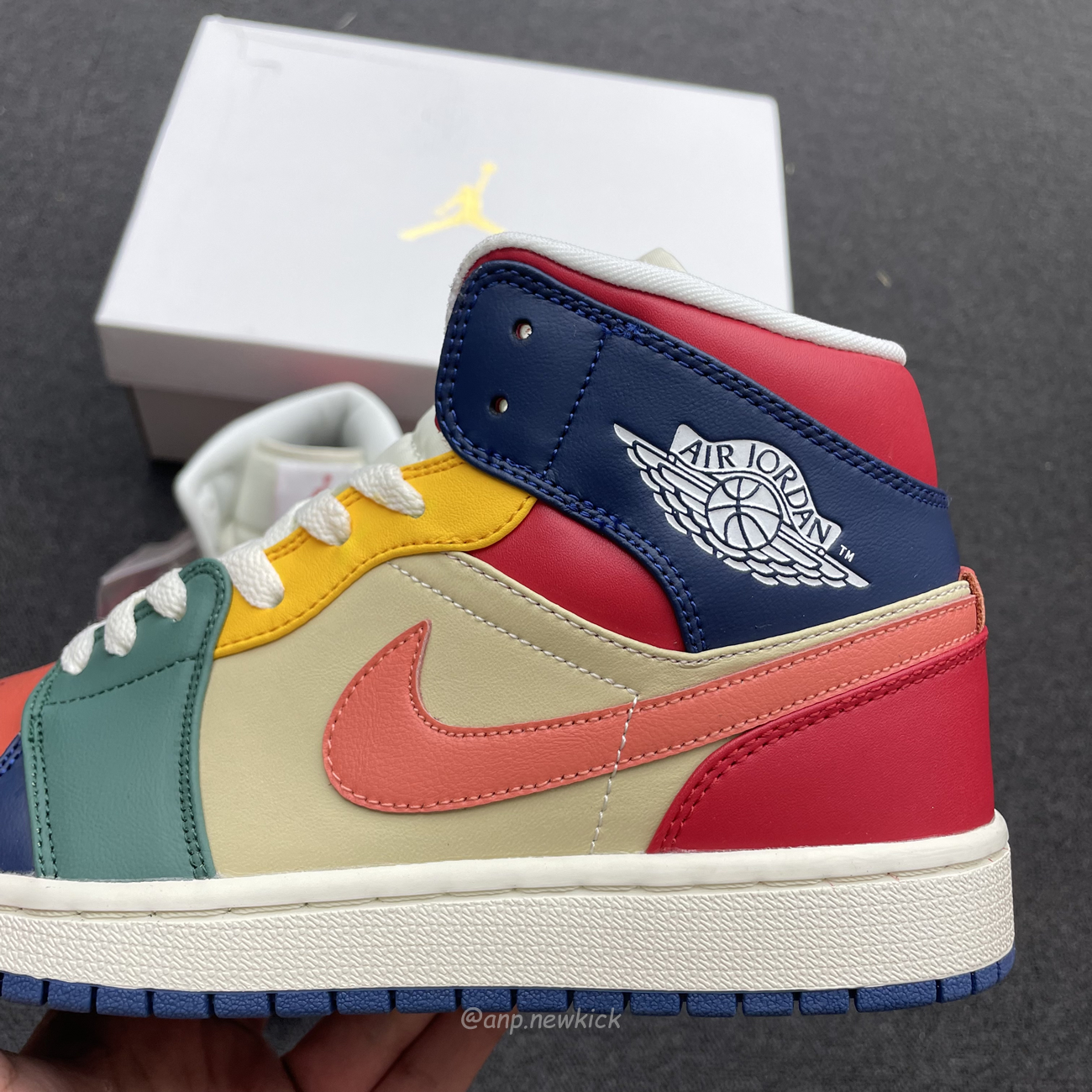 Air Jordan 1 Mid Se Multi Color Dn3738 400 (6) - newkick.cc