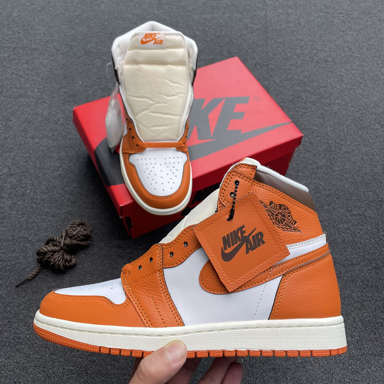 Jordan 1 Retro High Og Starfish W Do9369 101 (3) - newkick.cc