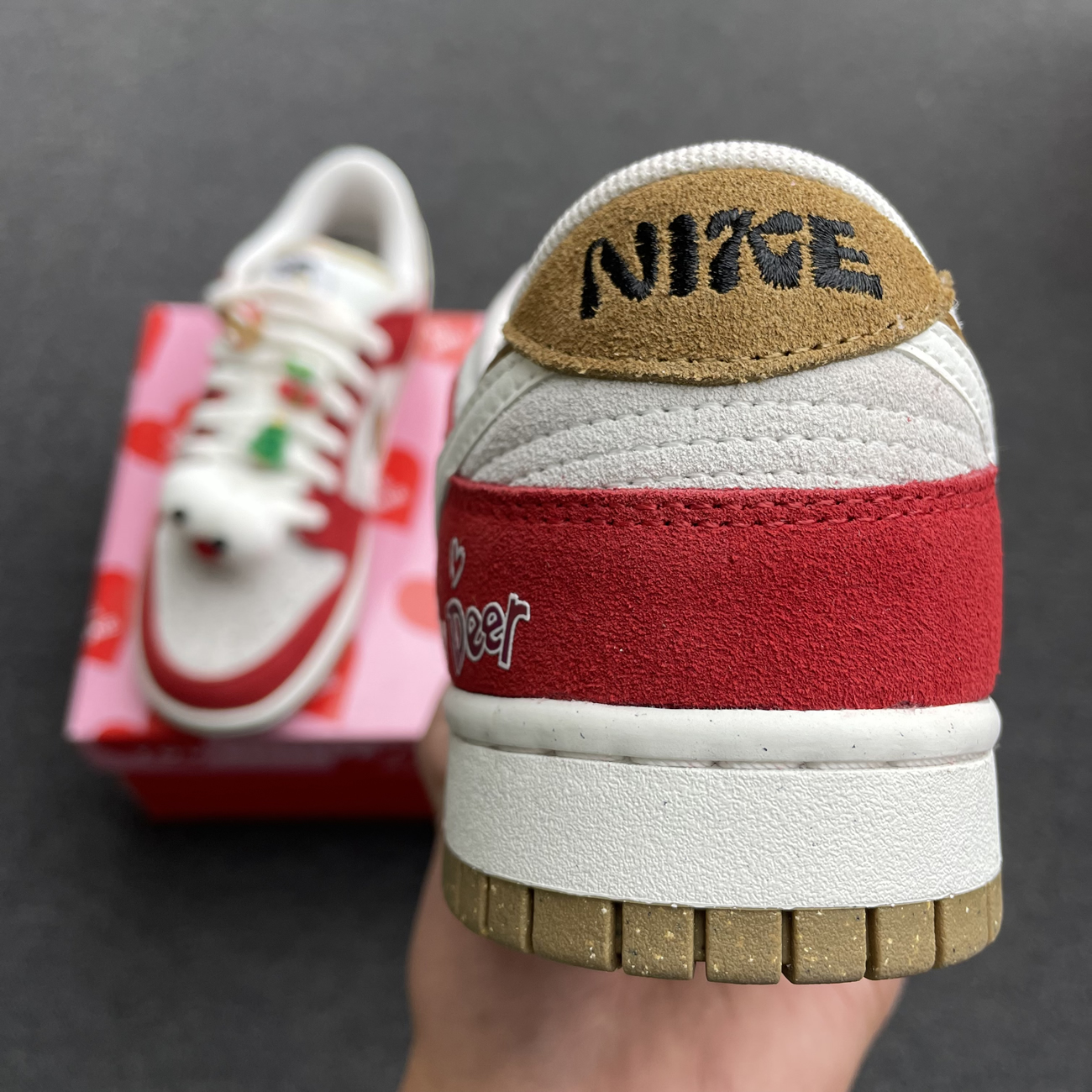 Nike Sb Dunk Low 85 Christmas Red White Brown Do9457 112 (12) - newkick.cc