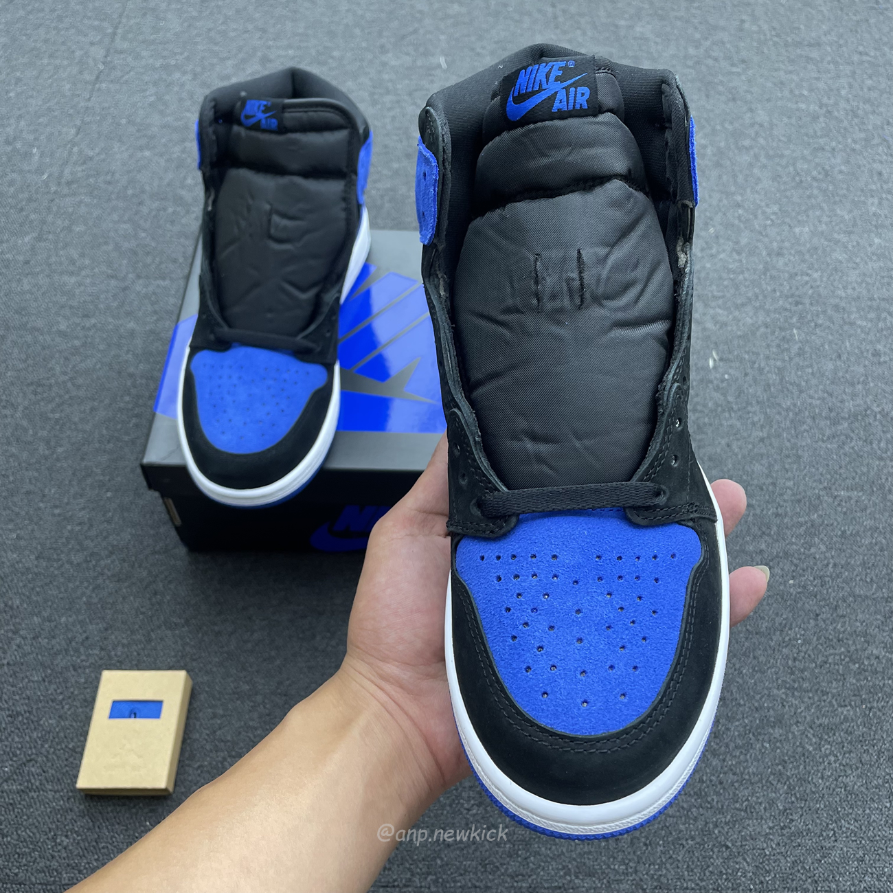 Air Jordan 1 Retro High Og Royal Reimagined Dz5485 042 (2) - newkick.cc