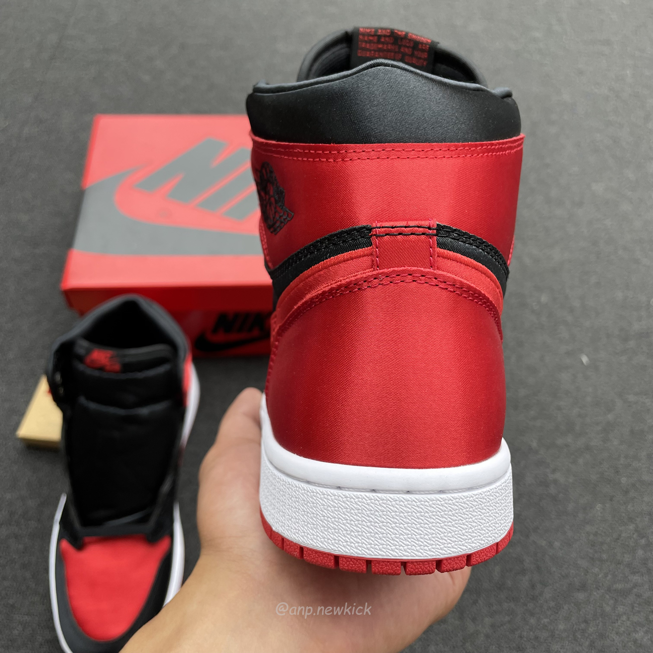 Air Jordan 1 Retro High Og Satin Bred Fd4810 061 (7) - newkick.cc