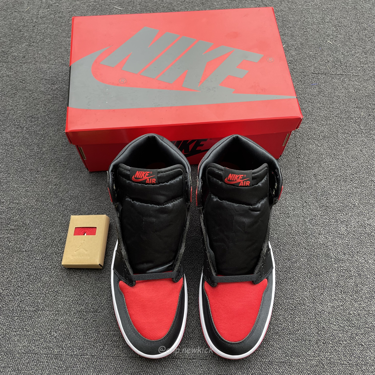 Air Jordan 1 Retro High Og Satin Bred Fd4810 061 (8) - newkick.cc