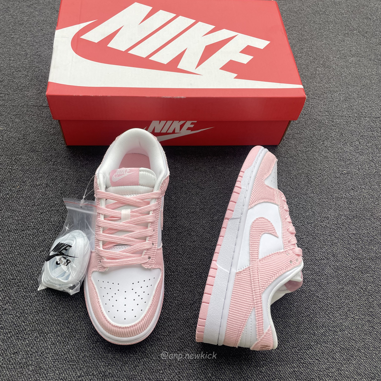 Nike Dunk Low Pink Corduroy Fn7167 100 (9) - newkick.cc