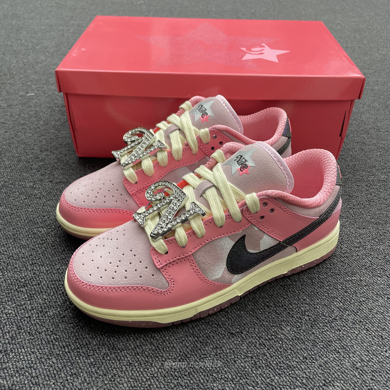 Nike Dunk Low Lx Barbie Fn8927 621 (13) - newkick.cc