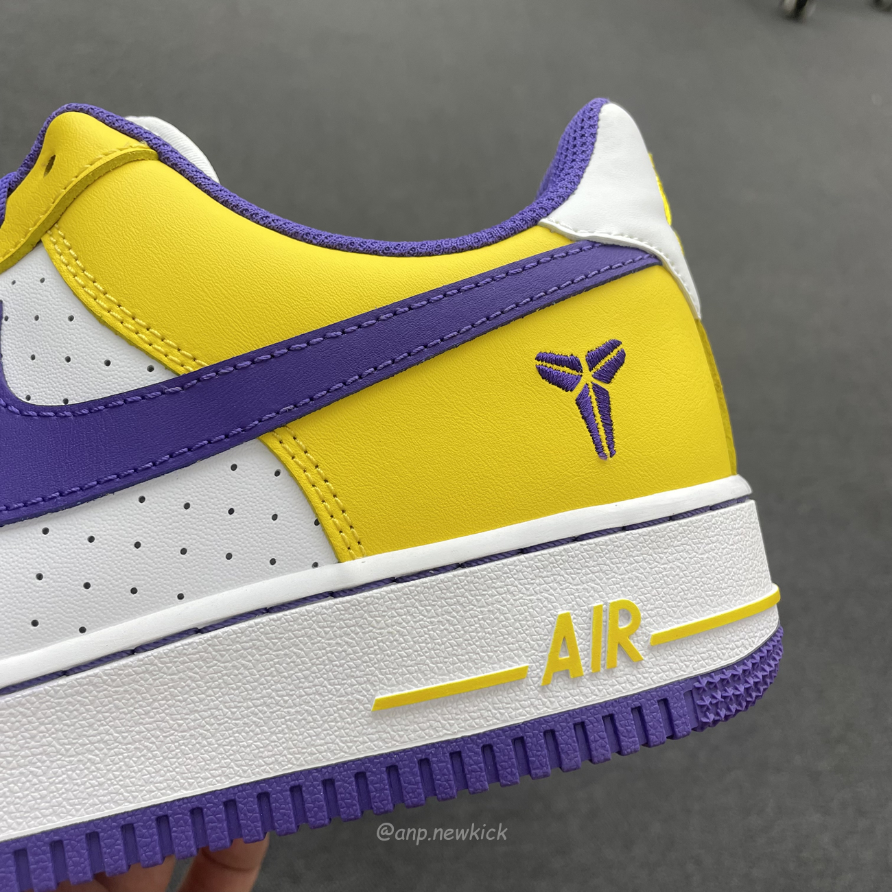 Kobe Bryant X Nike Air Force 1 Low Purple Gold Color (7) - newkick.cc