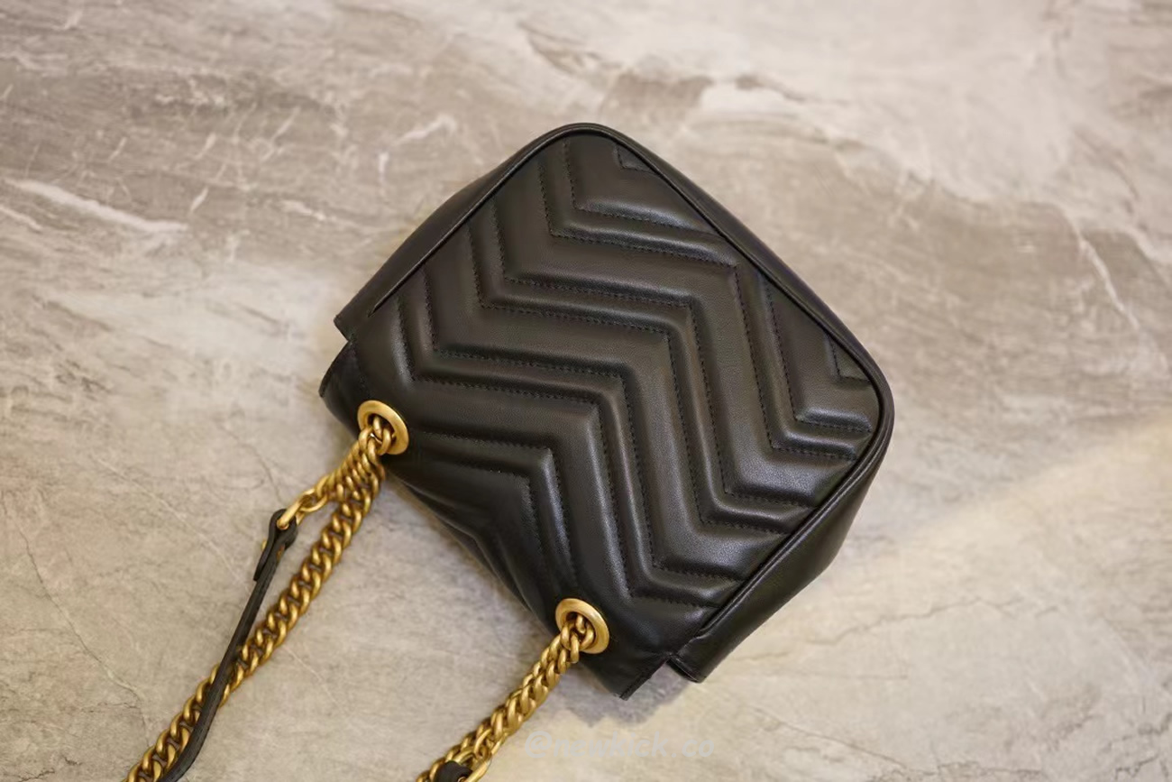 Gucci Gg Marmont Mini Shoulder Bag Matelasse Chevron Black (5) - newkick.cc