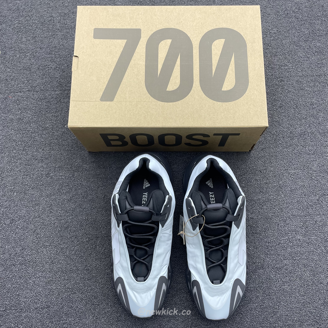 Adidas Yeezy Boost 700 Mnvn Blue Tint Gz0711 (13) - newkick.cc