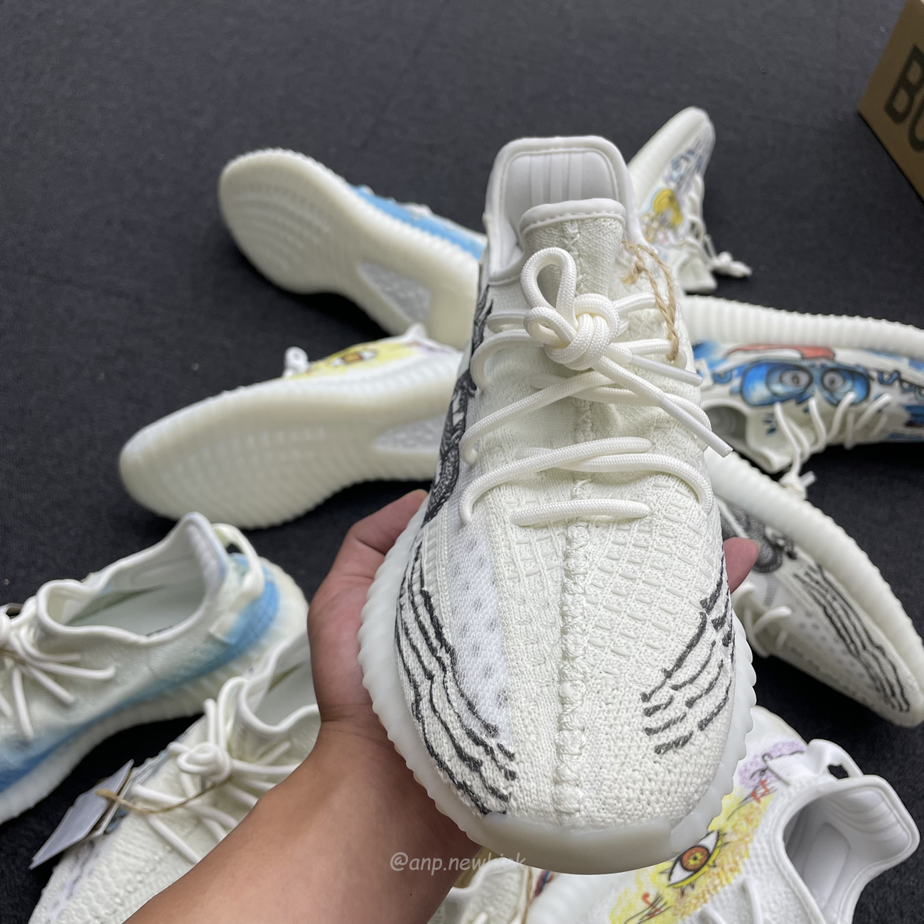 Adidas Yeezy Boost 350 V2 Bone Graffiti Hq6316 (12) - newkick.cc