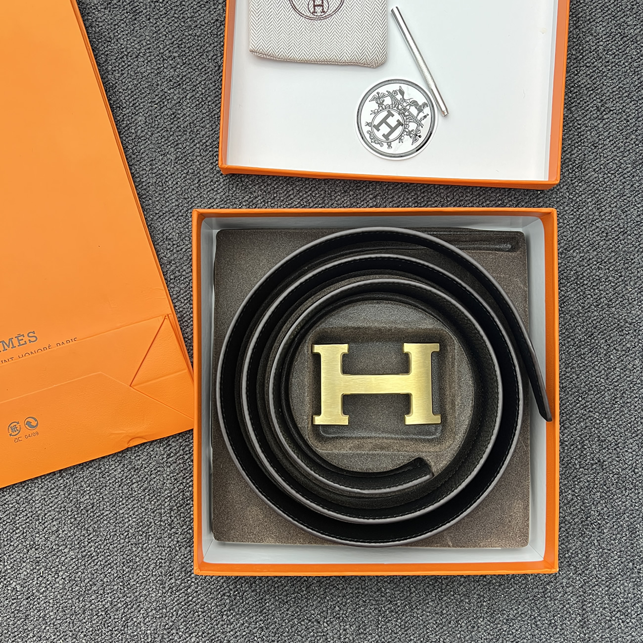 Hermes Full Grain Reversible Belt Leather Black (2) - newkick.cc