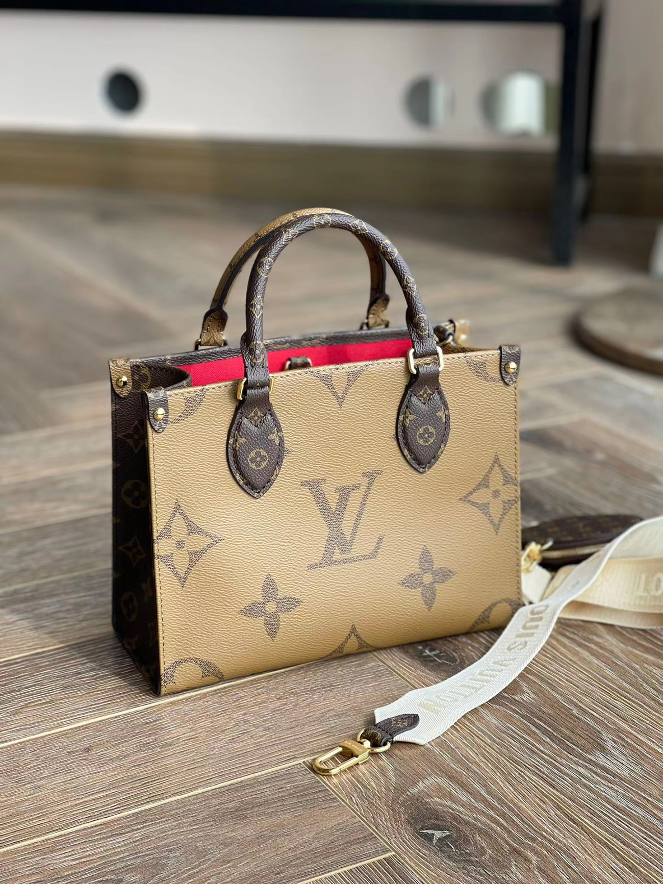 Louis Vuitton Onthego Mm M45321 (12) - newkick.cc