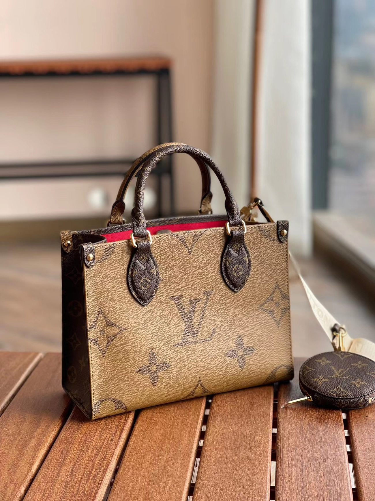 Louis Vuitton Onthego Mm M45321 (5) - newkick.cc