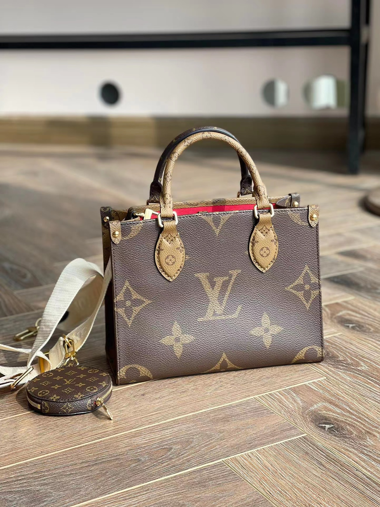 Louis Vuitton Onthego Mm M45321 (7) - newkick.cc