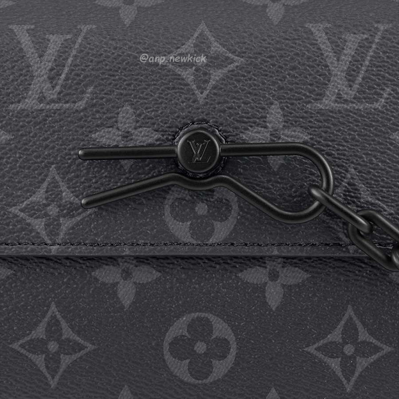 Louis Vuitton Steamer Wearable Wallet M81783 (28) - newkick.cc