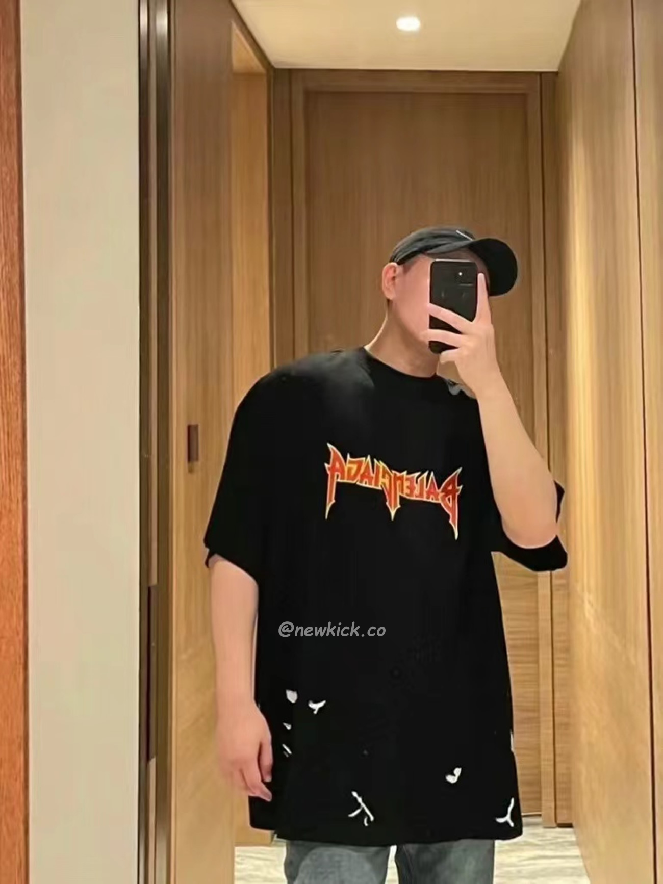 Balenciaga Metal Vintage Oversized T Shirt Black Multi Ss22 (8) - newkick.cc