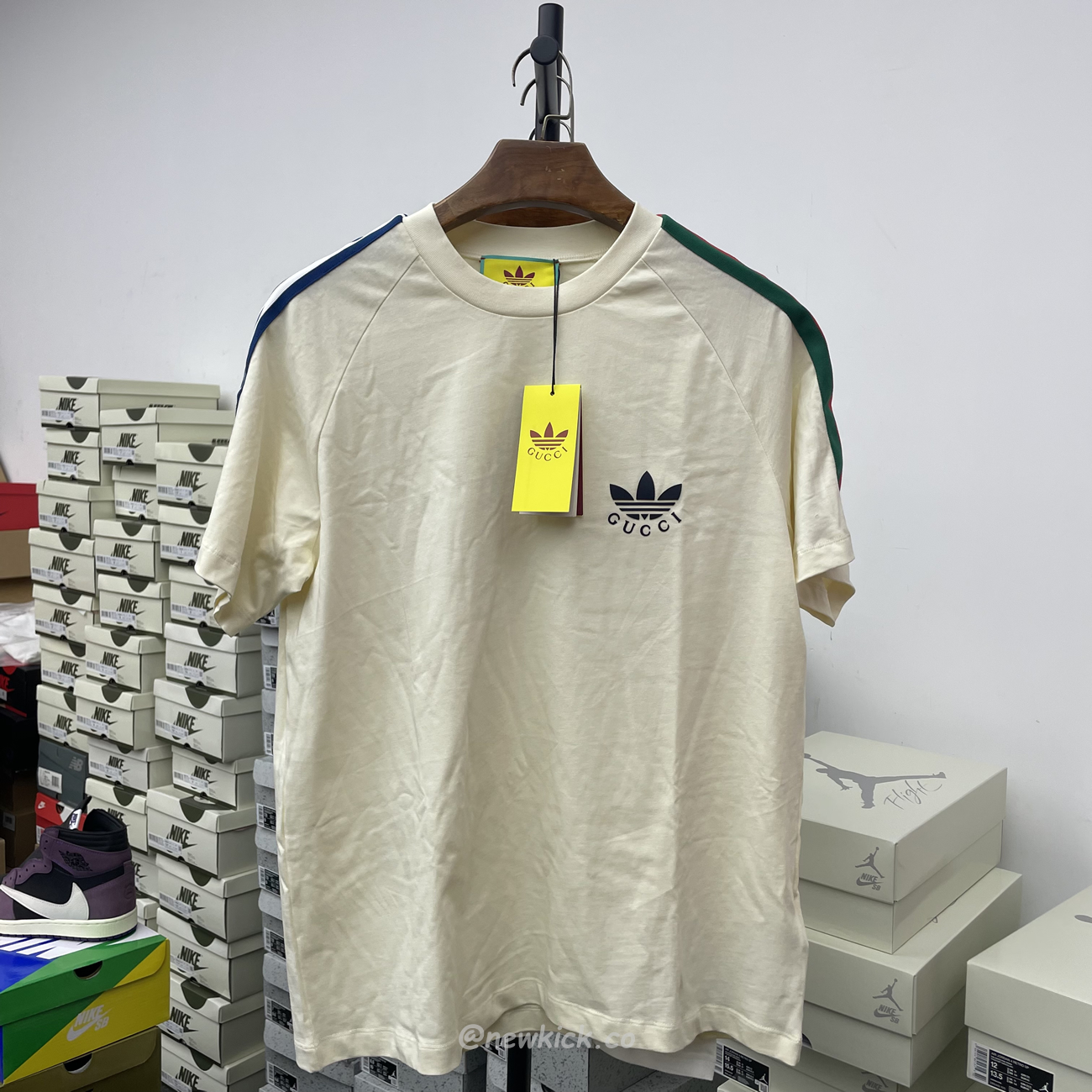 Gucci X Adidas Trefoil Print T Shirt Off White Ss22 (7) - newkick.cc