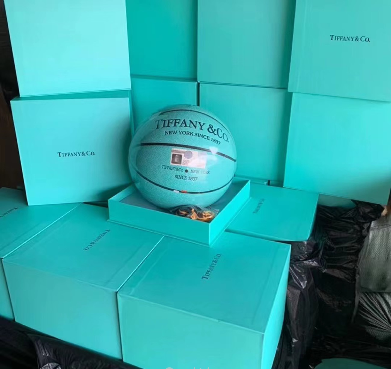 Tiffany X Cat Street X Spalding Basketball Tiffany Blue (7) - newkick.cc