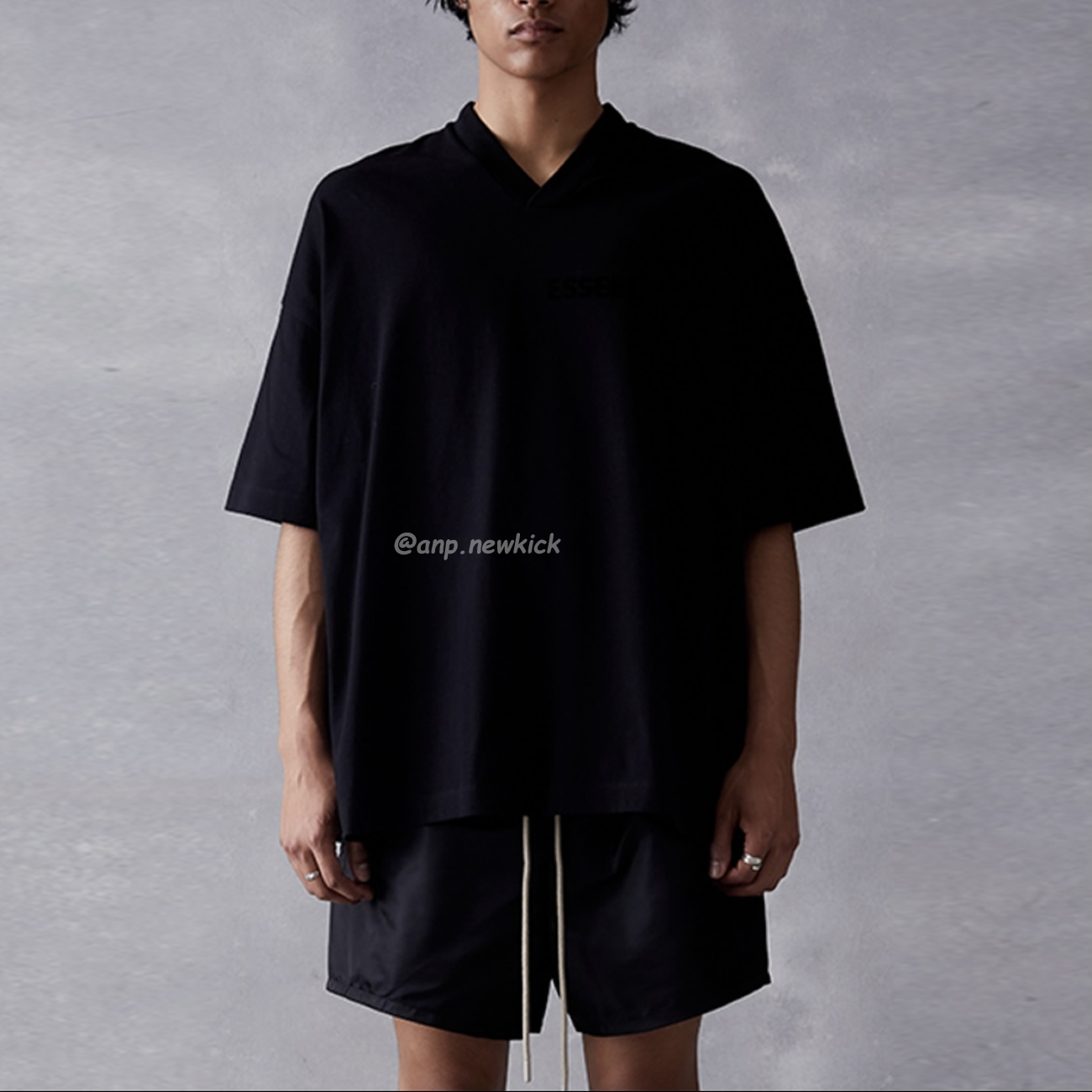 Fear Of God Essentials Logo Printed V Neck T Shirt (3) - newkick.cc