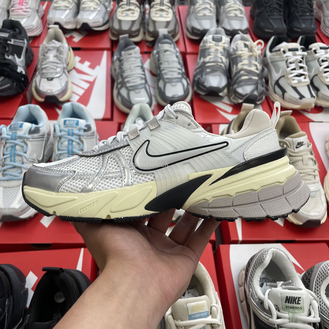 Nike Zoom Vomero 5 Series (92) - newkick.cc