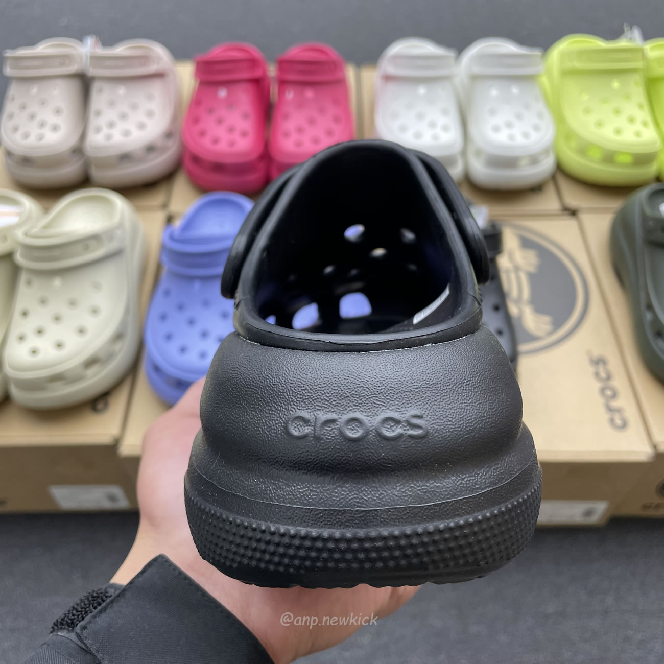 Crocs Classic Crush Clog Bone Multi Black White Green Blue Grey Red Green Dark Green Brown 207521 (5) - newkick.cc