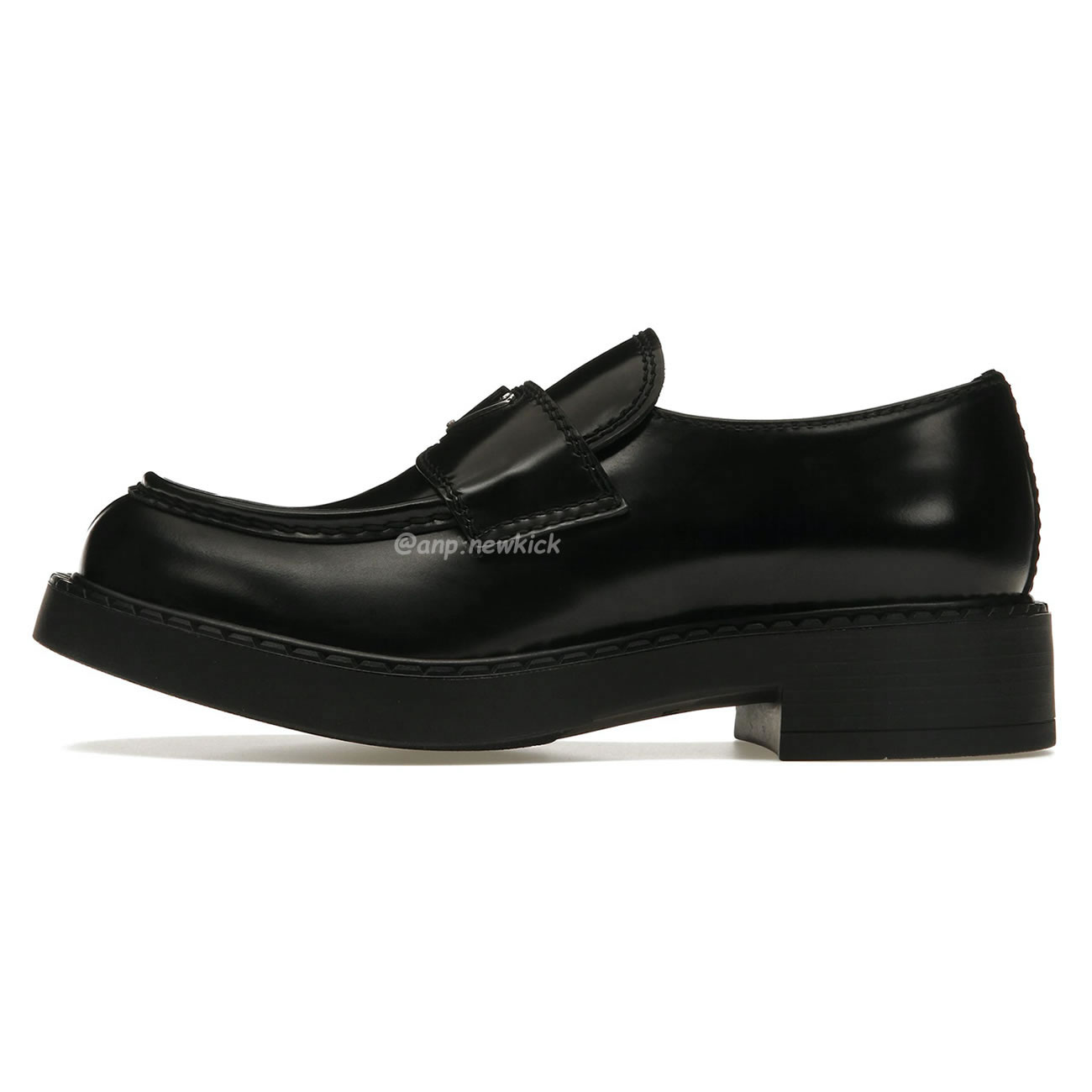 Prada 35mm Loafer Black Brushed Leather 2de127 055 F0002 (1) - newkick.cc