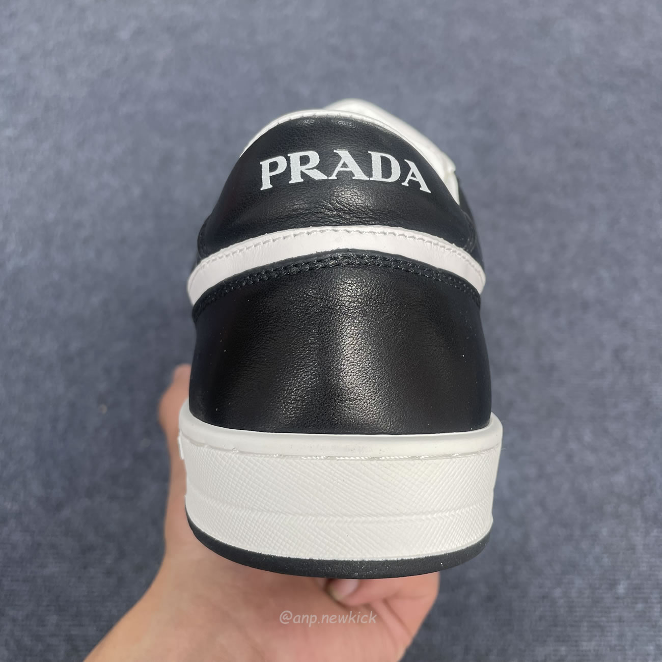 Prada Downtown Low Top Sneakers Leather White Black 2ee364 3lkg F0964 (4) - newkick.cc