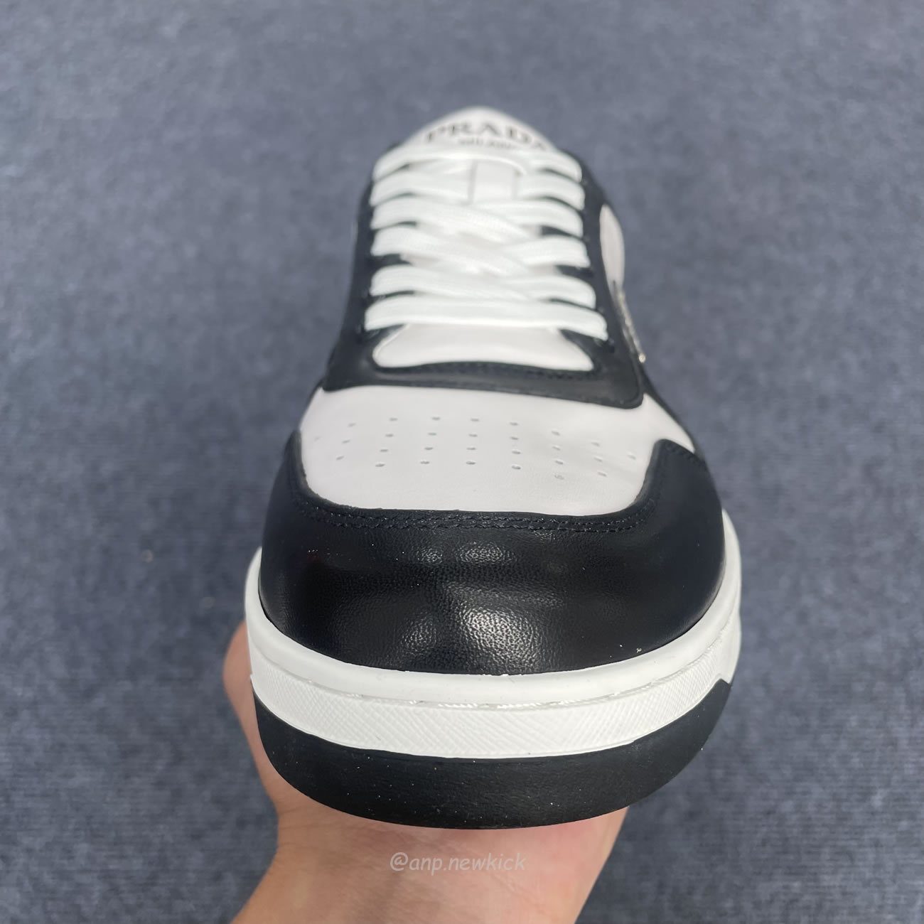 Prada Downtown Low Top Sneakers Leather White Black 2ee364 3lkg F0964 (8) - newkick.cc