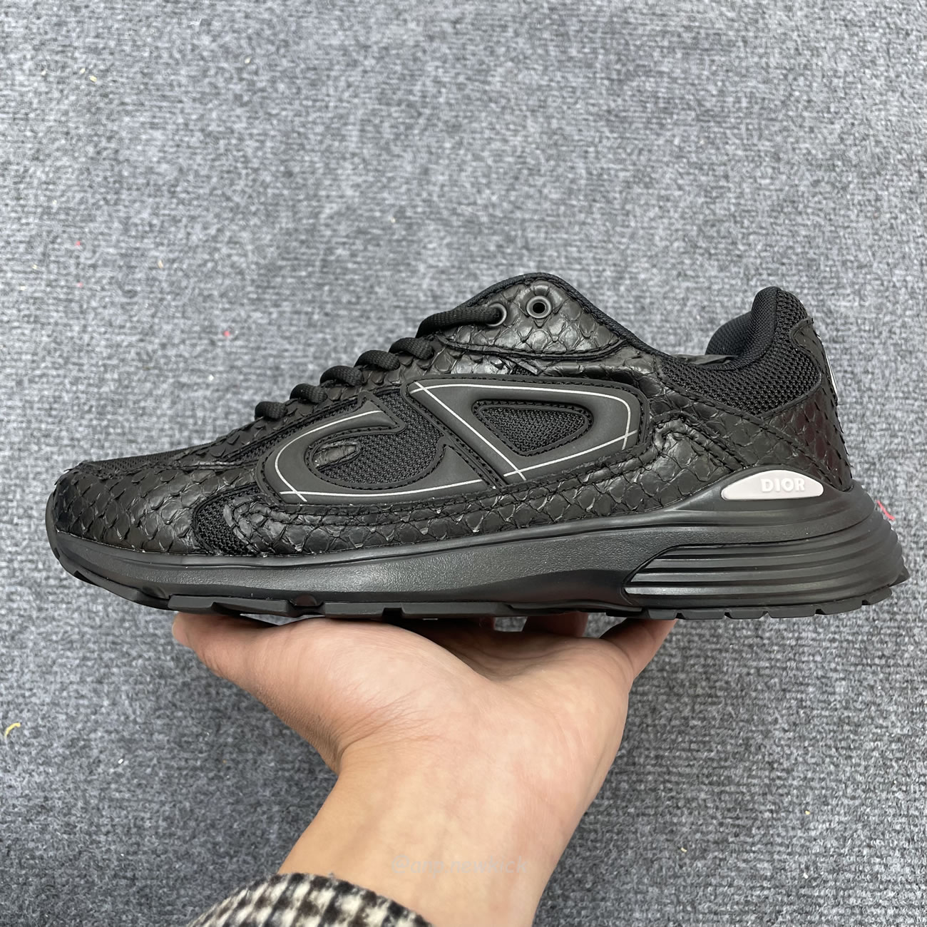 Dior X Stone Island B30 Year Of The Snake Sneaker 3sn279zah90041 (2) - newkick.cc