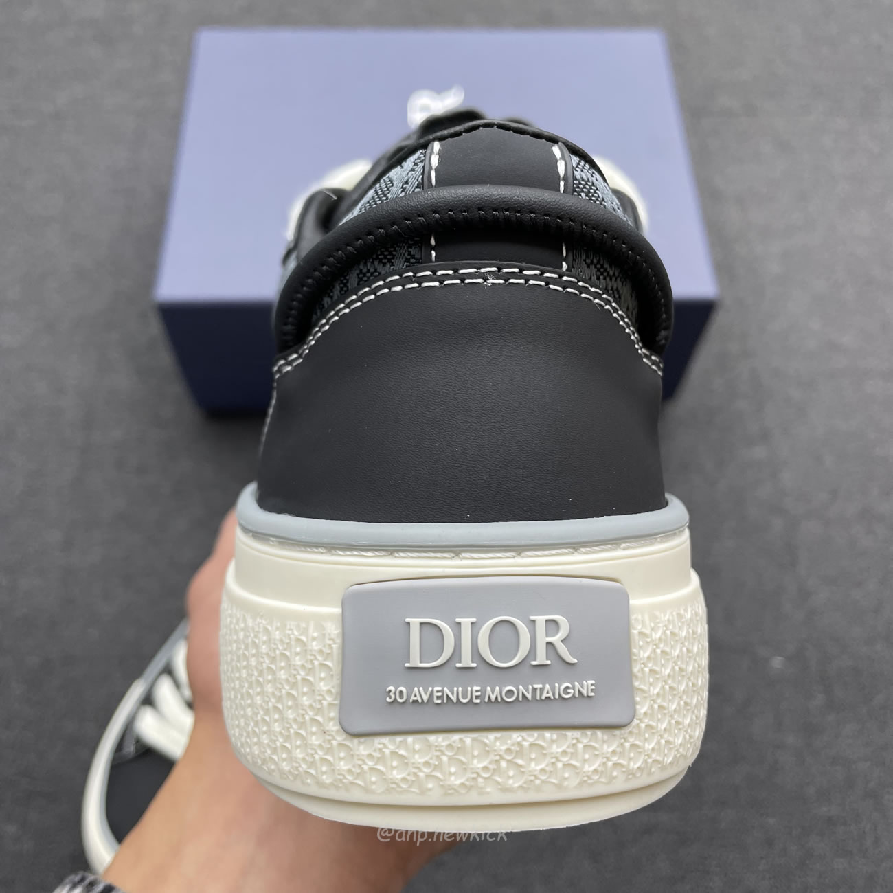 Dior B33 Sneaker Black Smooth Calfskin Oblique Jacquard 3sn303zwn55936 (4) - newkick.cc