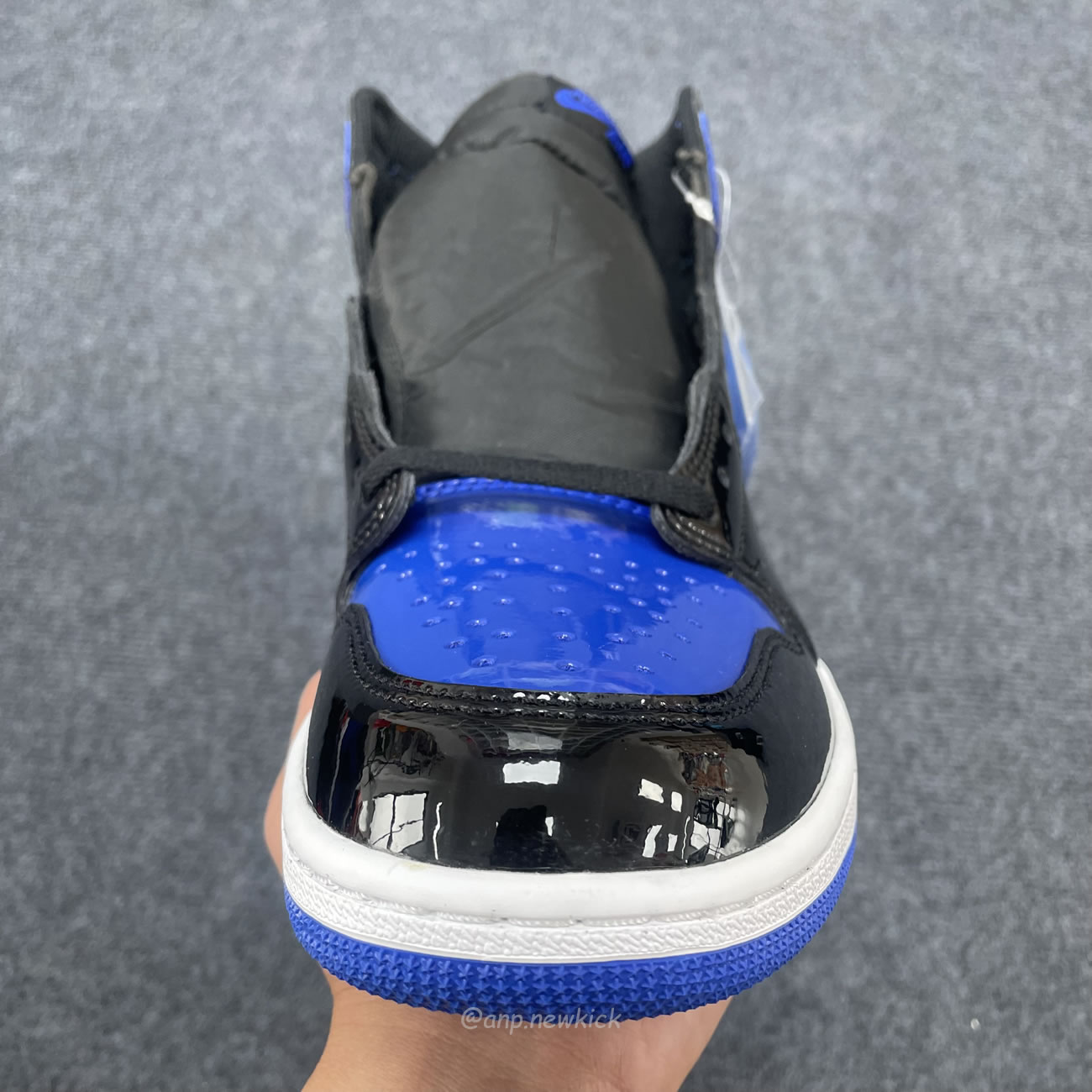 Air Jordan 1 Retro High Og Patent Royal 555088 404 (8) - newkick.cc