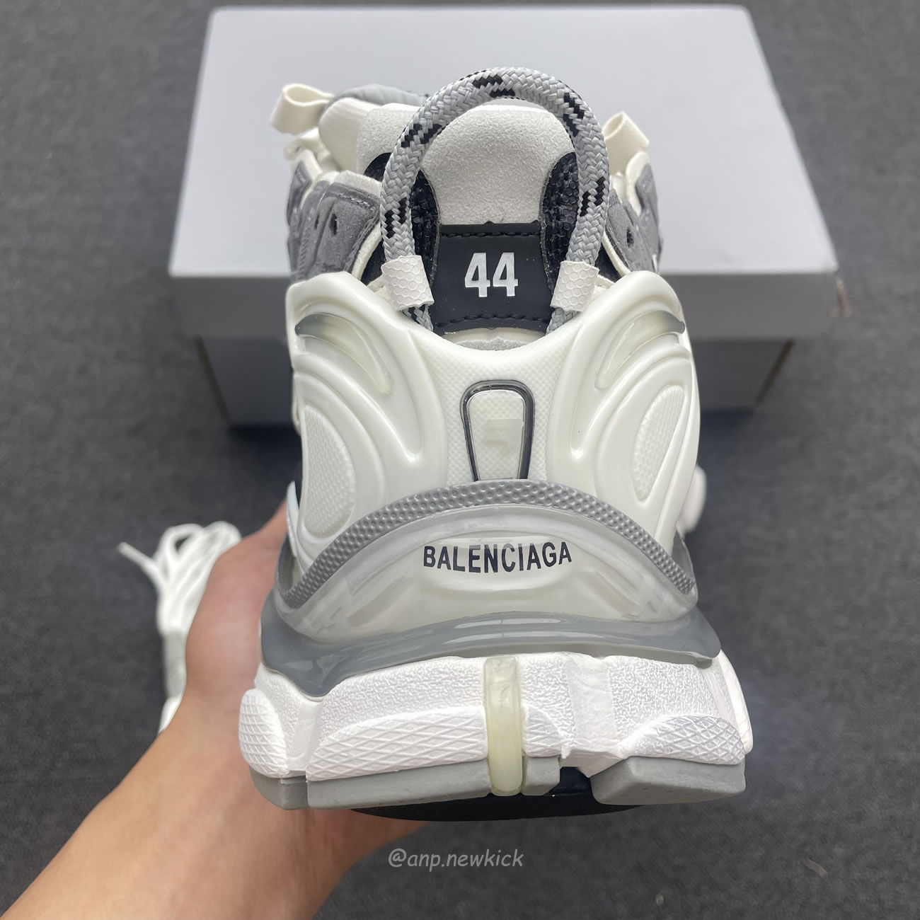 Balenciaga Runner Grey White Black 772774w3rny9012 (6) - newkick.cc