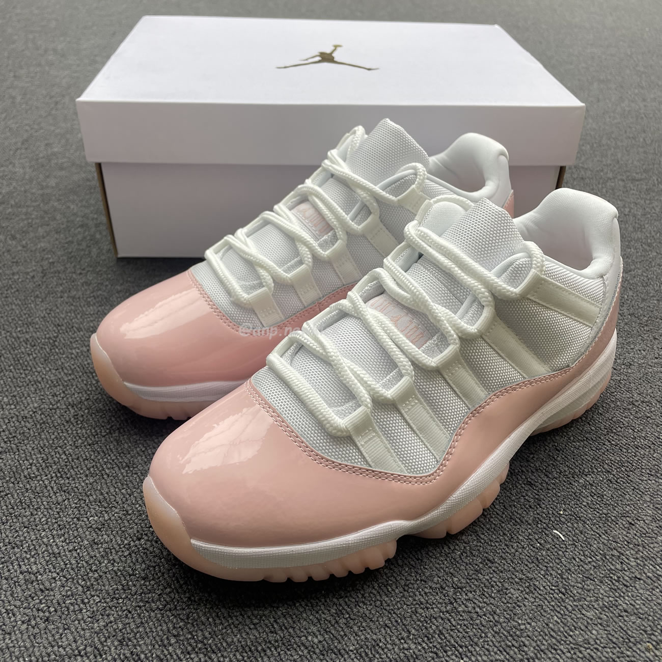 Air Jordan 11 Retro Low Legend Pink Womens Ah7860 160 (2) - newkick.cc