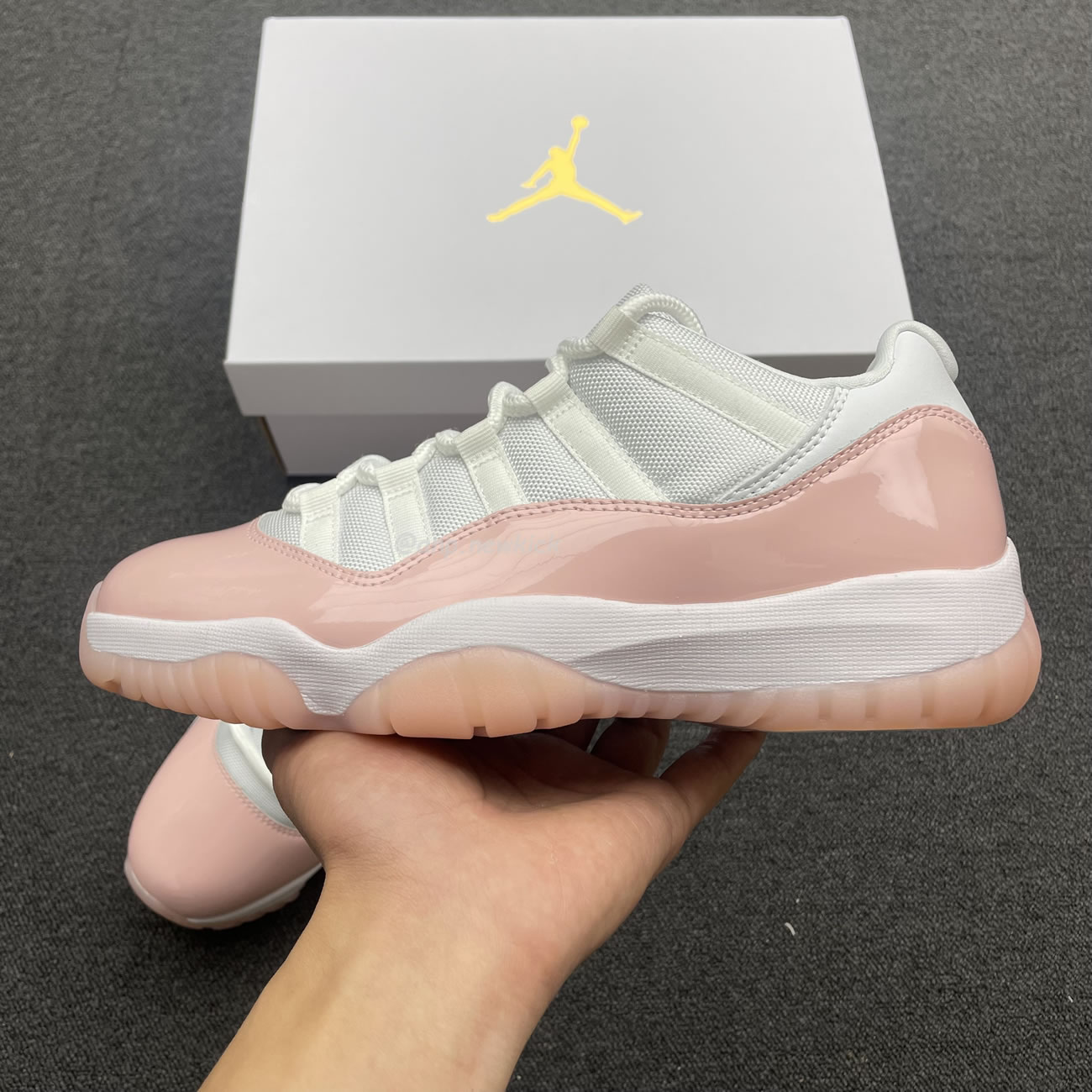 Air Jordan 11 Retro Low Legend Pink Womens Ah7860 160 (4) - newkick.cc