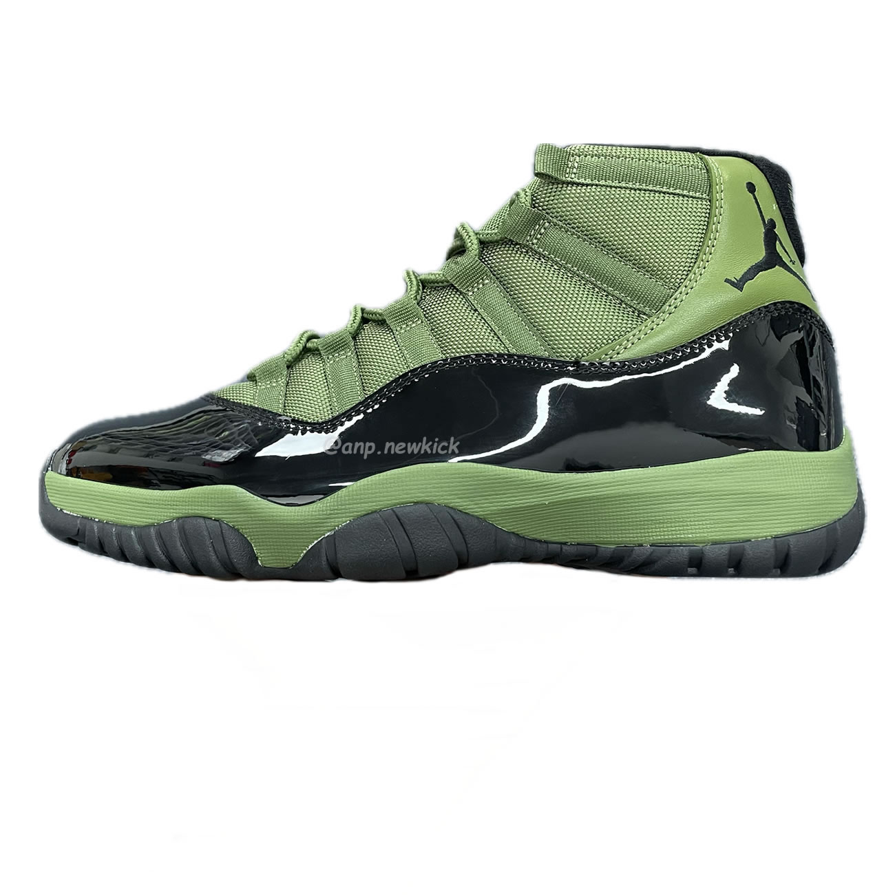 Air Jordan 11 Retro Army Green Black Ct8012 300 (1) - newkick.cc