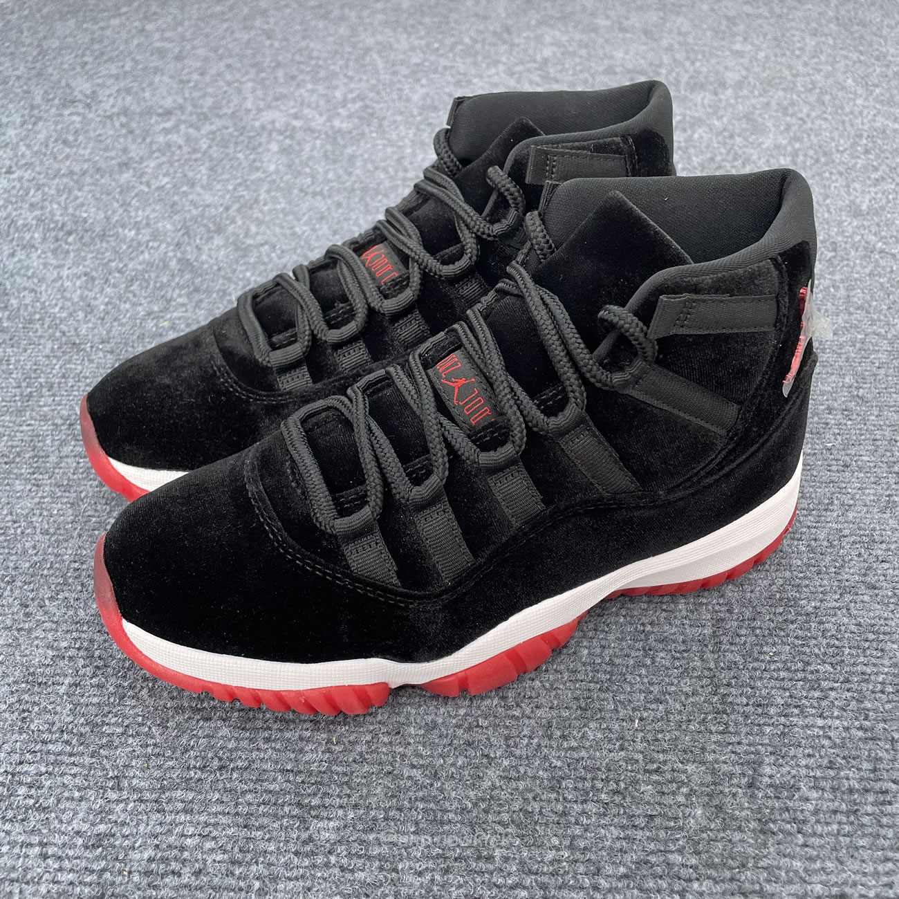 Air Jordan 11 Bred Velvet Arrives Db5457 061 (5) - newkick.cc